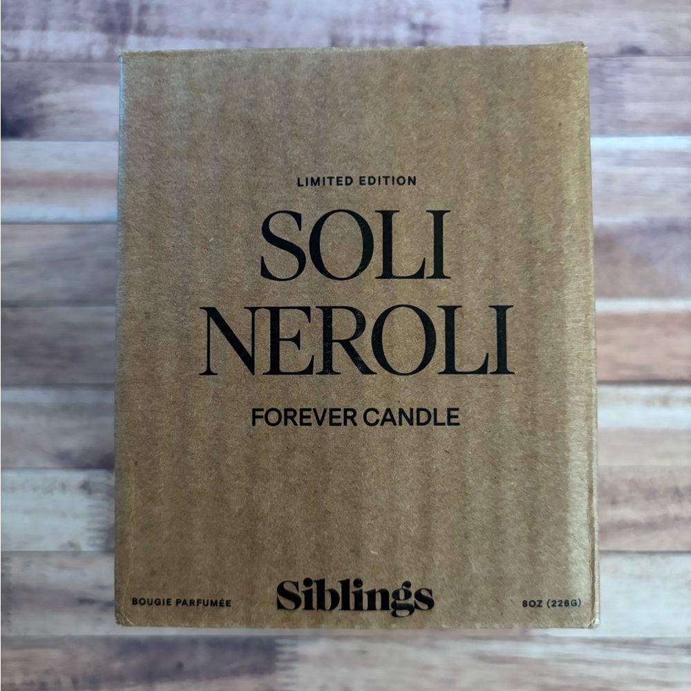BNIB Blue and Cream Candle by Siblings